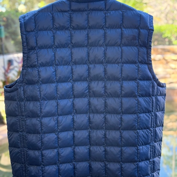 NORTH FACE THERMOBALL ECO VEST - Picture 8 of 10